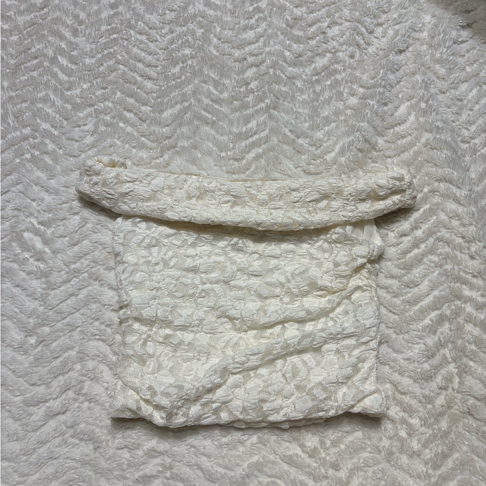Hollister Cream Lace Top